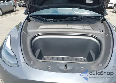 2023 Tesla Model Y z USA, uszkodzony, nr VIN 7SAYGDEE9PF829917